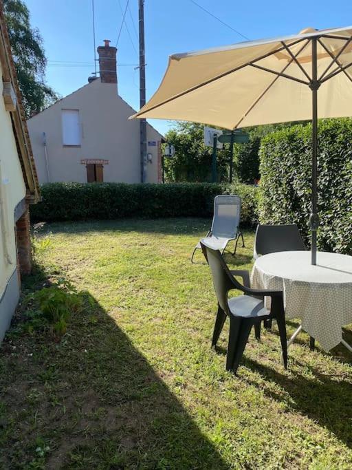 Petite Maison De Bourg Noyers エクステリア 写真